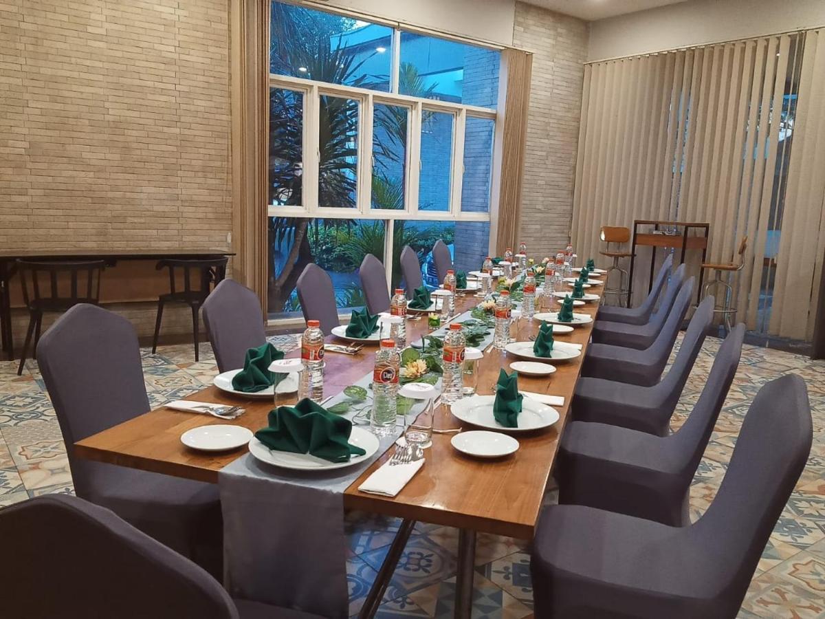 Grand Kolopaking Hotel Kebumen Екстер'єр фото