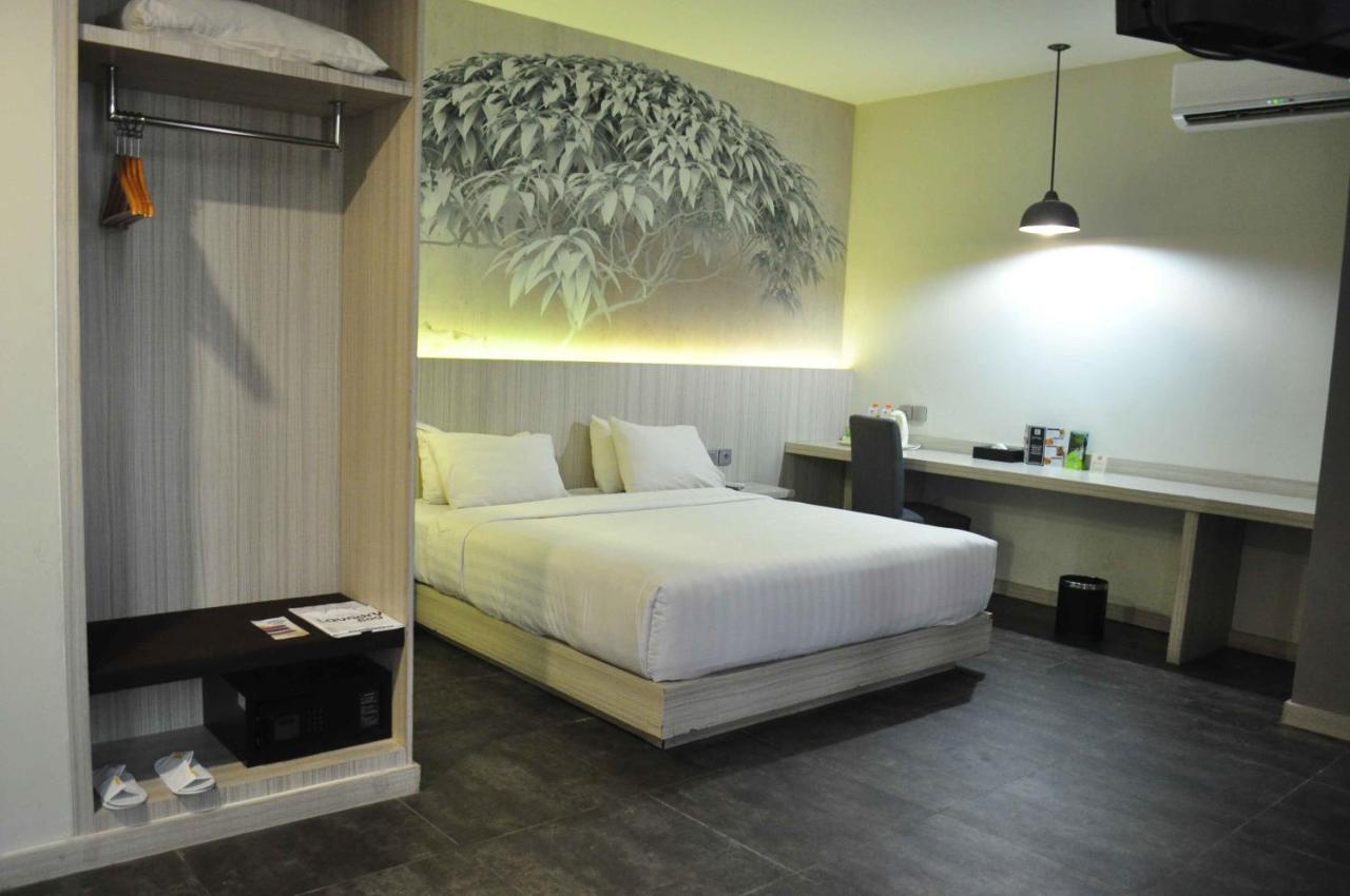 Grand Kolopaking Hotel Kebumen Екстер'єр фото